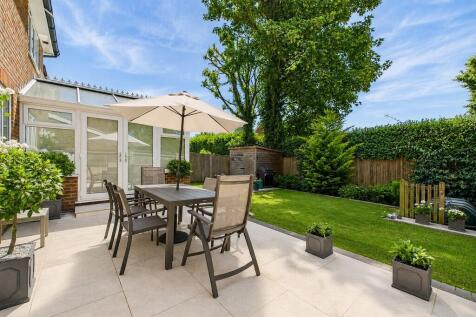 terrace to lawn t...