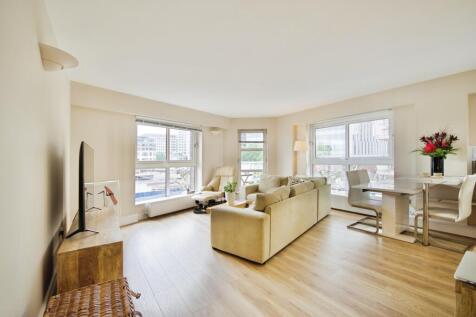 Apartment Living Rm