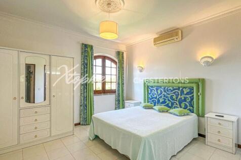 Vale Formoso 10 Bed Traditional Villa For Sale In Almancil (20)