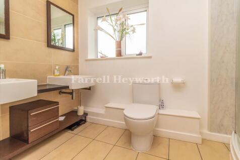 Shower Room image 2