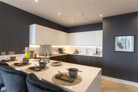 3 bed, 4 bath Penthouse in Manchester - Photo 13