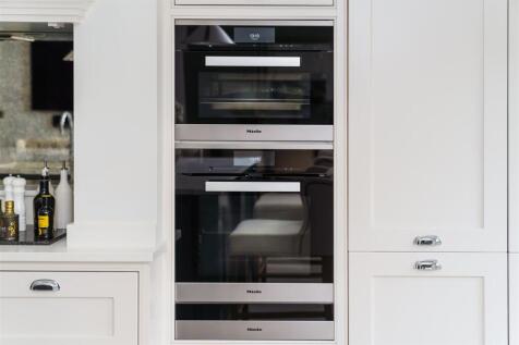 CEDAR WALK, 13B, RUFFETT WOOD HOUSE  (5).jpg