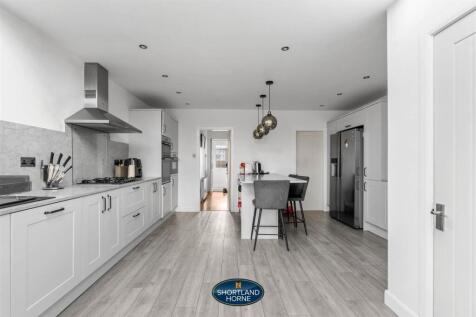 45 Arnold Ave (26 of 33).jpg