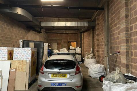 194 High Steet  Rear Basement Servicing  2.JPEG