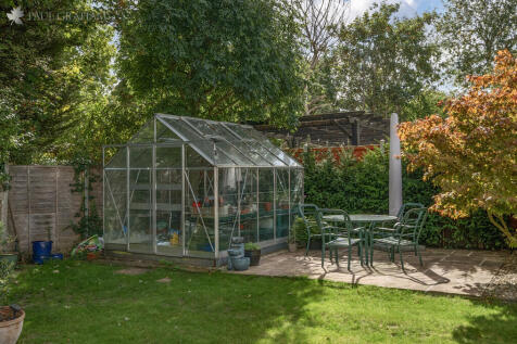 6646502f-b184-46a...