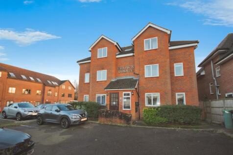 2 Bedroom Flat in WD25 0NL