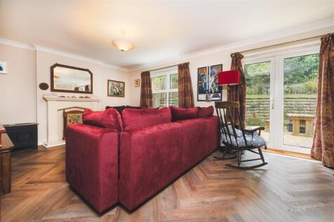 3 Olders Valley, Woodville