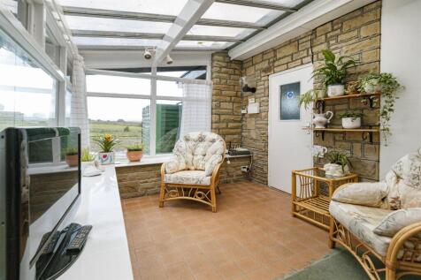 Bramleys Estate Agents - Pinfold Lane - Fixby (1).