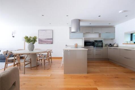 Drift Kitchen/Dining