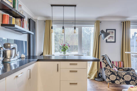 1360482-11-68dac5...