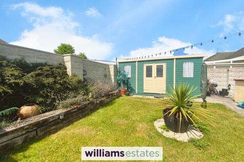 summer house & garden