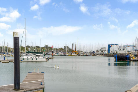 115062 14 Captains Row (105)