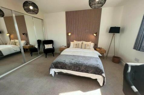 Bedroom 1 + En-Suite