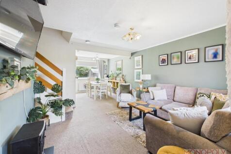 OPEN PLAN LOUNGE/DINER