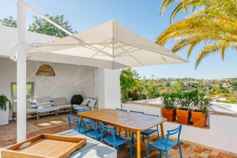 Almancil Fully Renovated 5 Bed Villa For Sale (31)