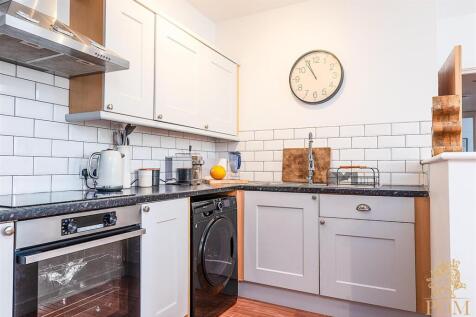 Apartment 23, Bridgford Point, Scarrington Road We
