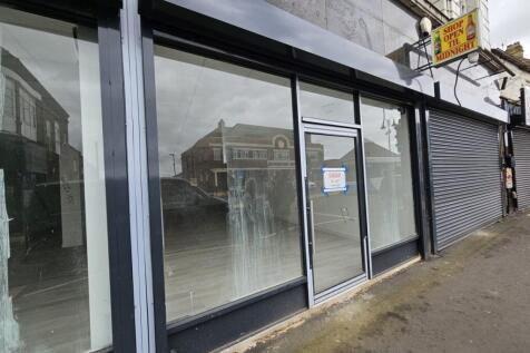 Shop to rent in wombwell