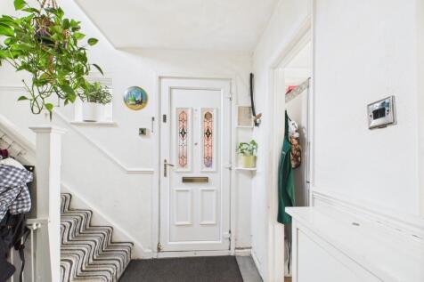 CAM03750G0-PR0059-STILL016