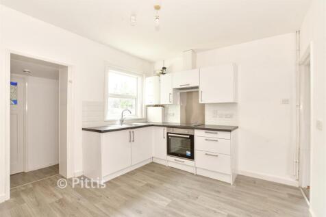 Kitchen/ Dining Room