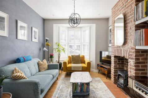 St John's Terrace E7