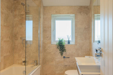 The Welwyn - Bathroom