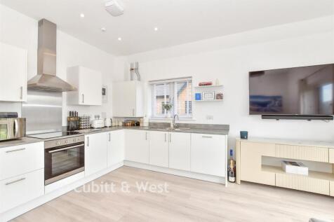 Lounge/Kitchen