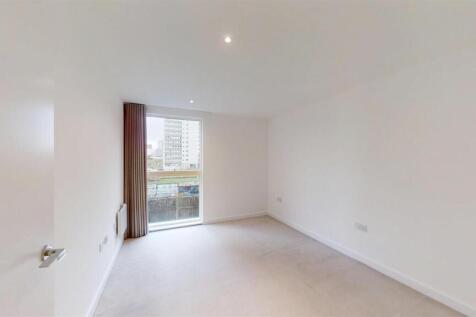 Francis-House-Kew-Bridge-West-12122025_105533.jpg