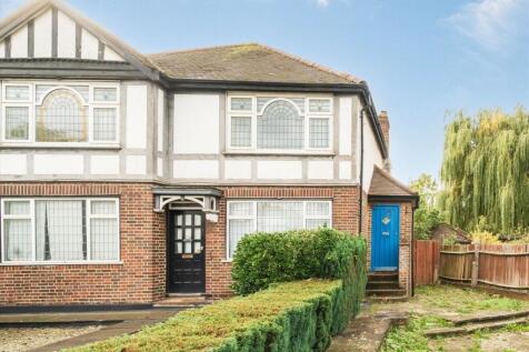 2 Bedroom Flat in W5 1JL
