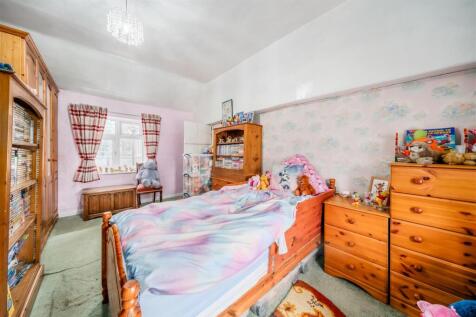 Hall Farm Alfreton-12.jpg