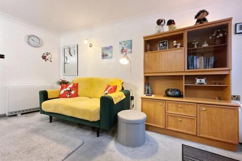 Living Room.JPG