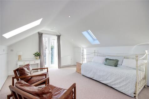 Family Room/Bedroom