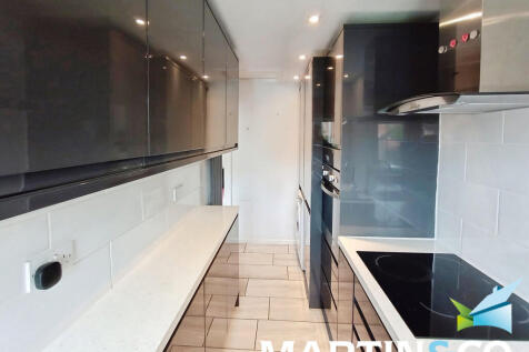 b36dd230-IMG-2025...