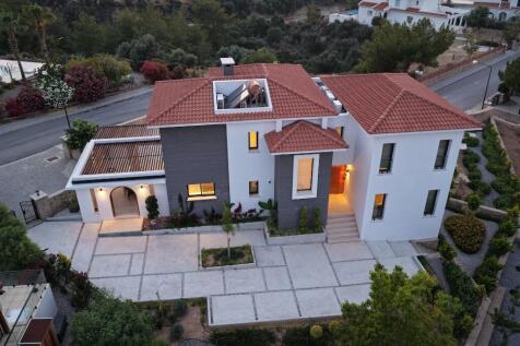 Luxury Villa