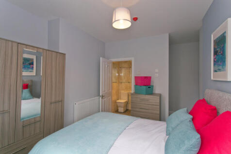 1 Bedroom Detached in WF1 3RN
