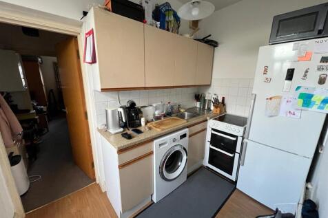 Apt 1 Kitchen.jpg