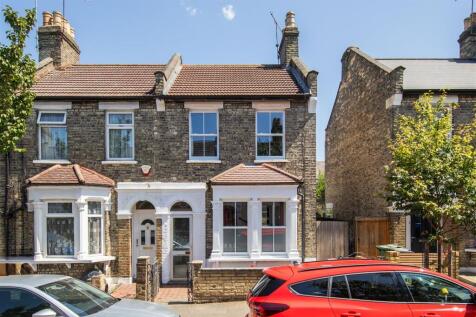 Kenilworth Avenue, E17