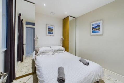 letting unit bedroom