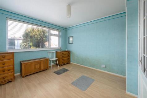 Shearwater Avenue, Whitstable