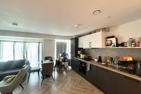 ** Zero Deposit Guarantee Available **
*Two Bedroom Apartment*Modern Interior*Furnished*Available From 15th September 2026*
