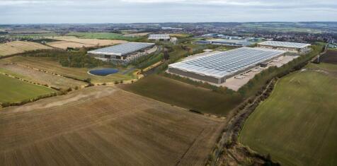 Light Industrial to rent in goldthorpe