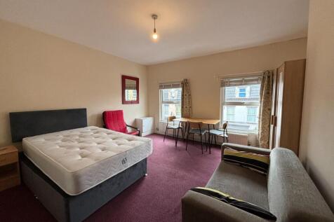 ***VIEWINGS 15TH FROM 12:30PM** **E-MAIL FOR VIEWING SLOT** **SINGLE OCCUPANY ONLY DUE TO SIZE** Abode offer to let this furnished STUDIO flat which is available now! It is on the top floor and consis