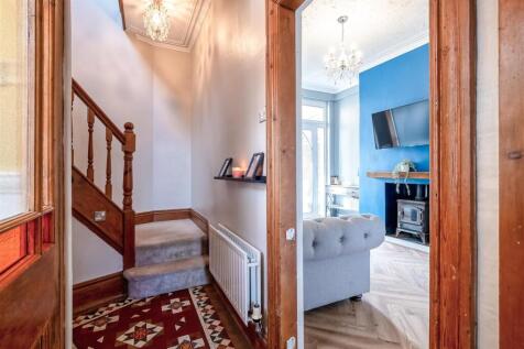 47 Victoria Road (6 of 17).jpg