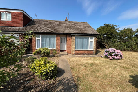 2 bedroom Semi Detached Bungalow for rent
