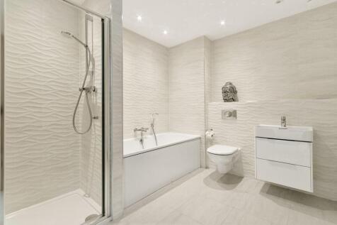 5 bed, 5 bath Detached in Glasgow - Photo 26