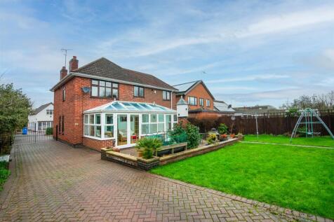 Pleasant Rear Garden