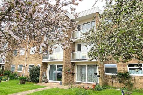 10 Belmaine Ct - Rear1.jpg