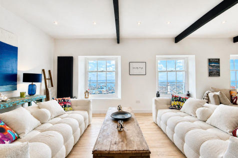 Lounge Area.png