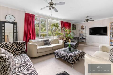 Roxton Gardens 26 MV-6.jpg