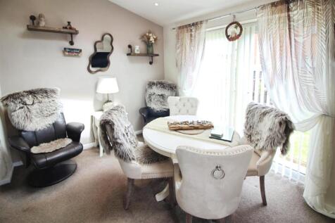 Dining area extension
