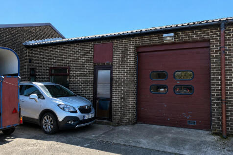 Business Park to rent in hawes